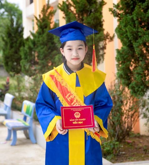 Купить диплом маркетолога в Нижней Салде